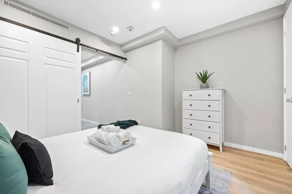 Swj Btm G, 1 And 2 - Save On 2Day+ Stays_6Br Triplex New York 0*,